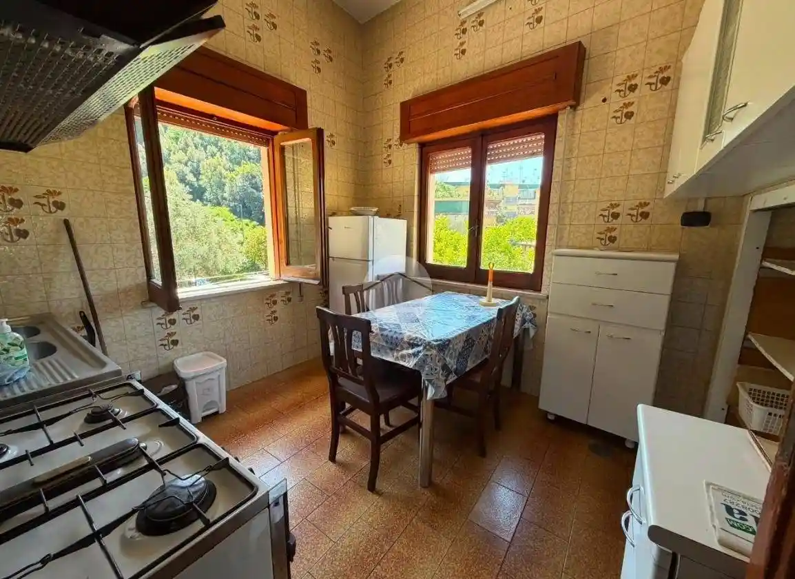 Appartamento in vendita a Napoli