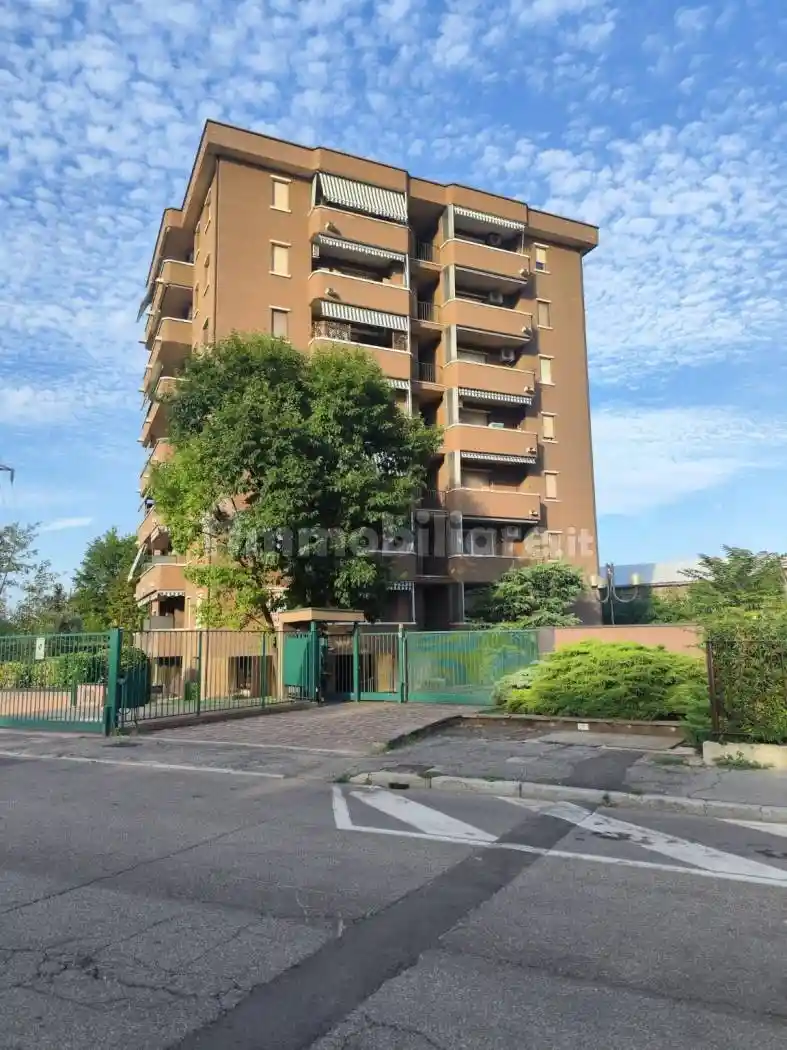 Appartamento in affitto a Monza