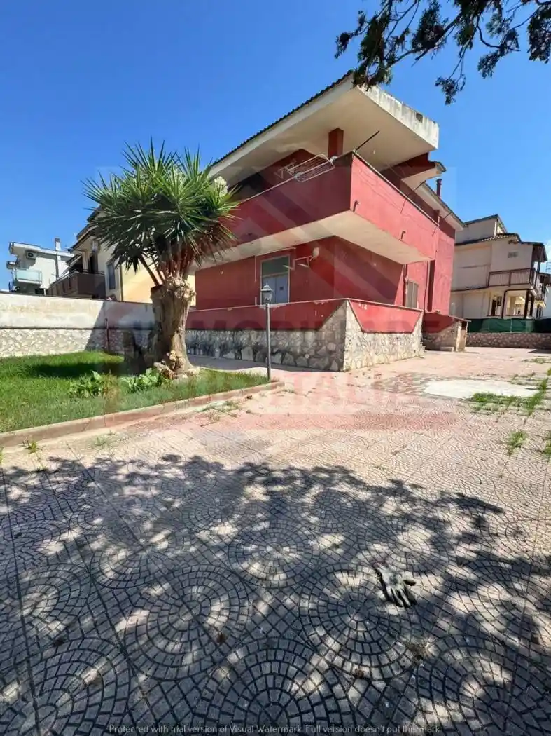 Villa in vendita a Giugliano in Campania