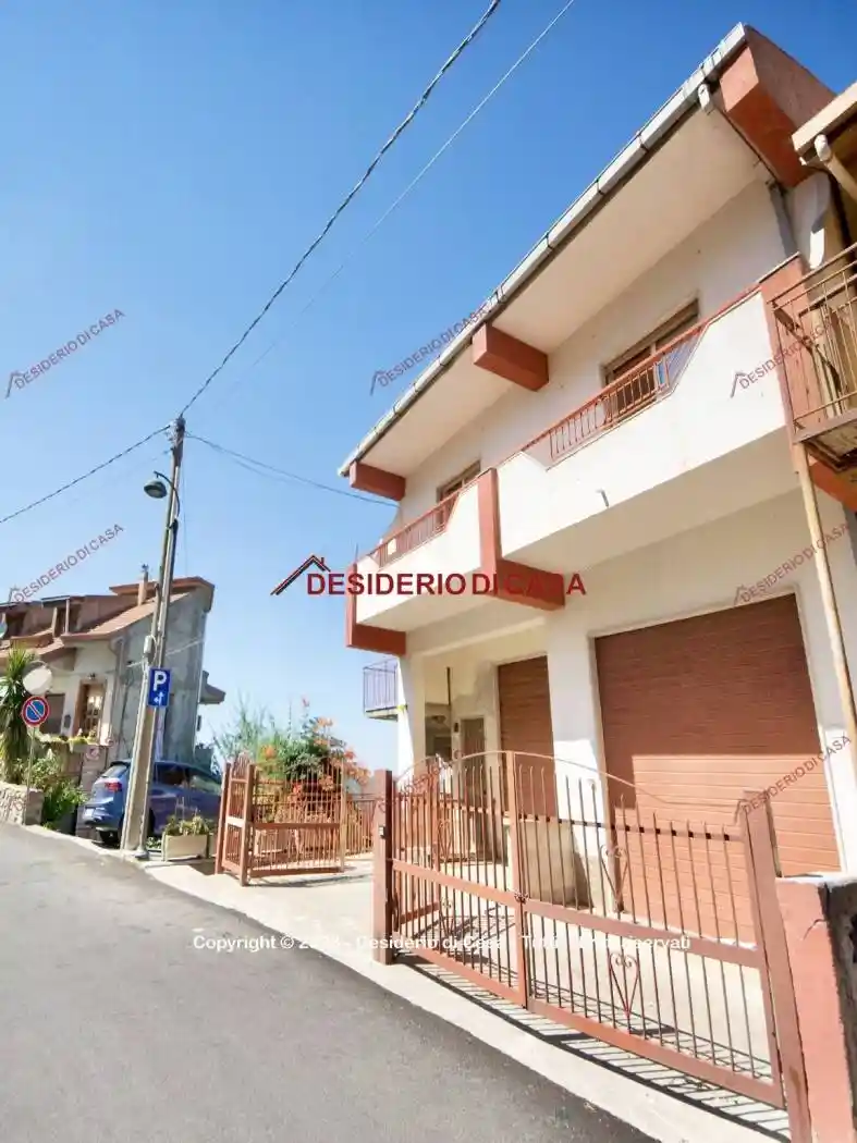 Appartamento in vendita a San Salvatore di Fitalia