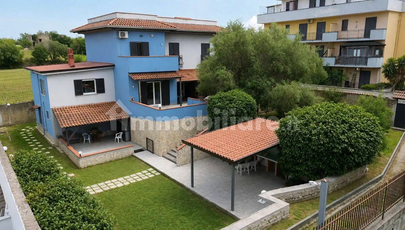 Villa in vendita a Giugliano in Campania