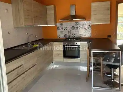 Appartamento in affitto a Vairano Patenora