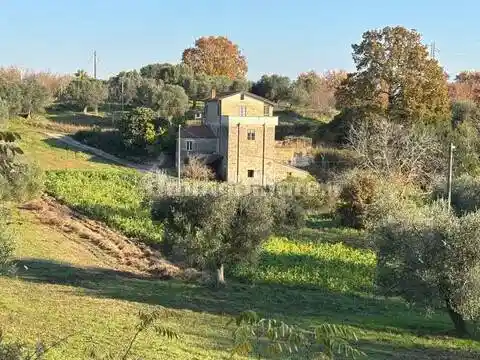 Rustico - Casale in vendita a Teano
