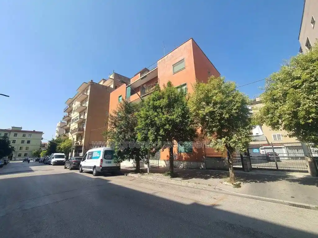 Appartamento in vendita a Caserta