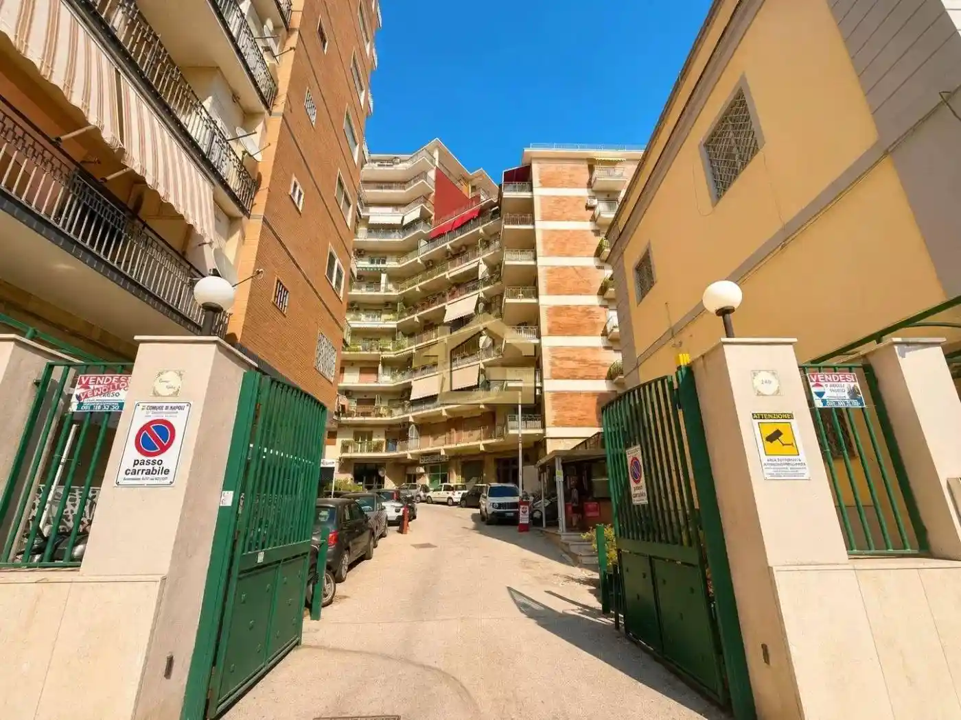 Appartamento in vendita a Napoli