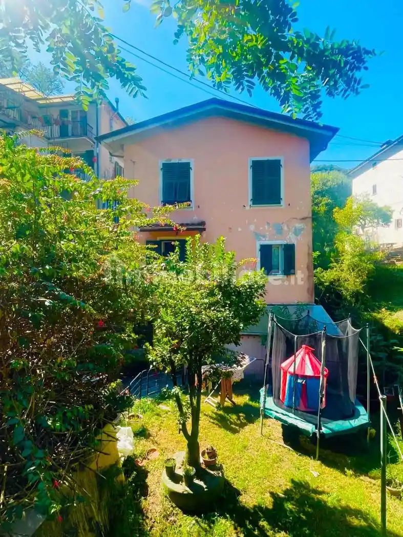 Villa in vendita a Ameglia