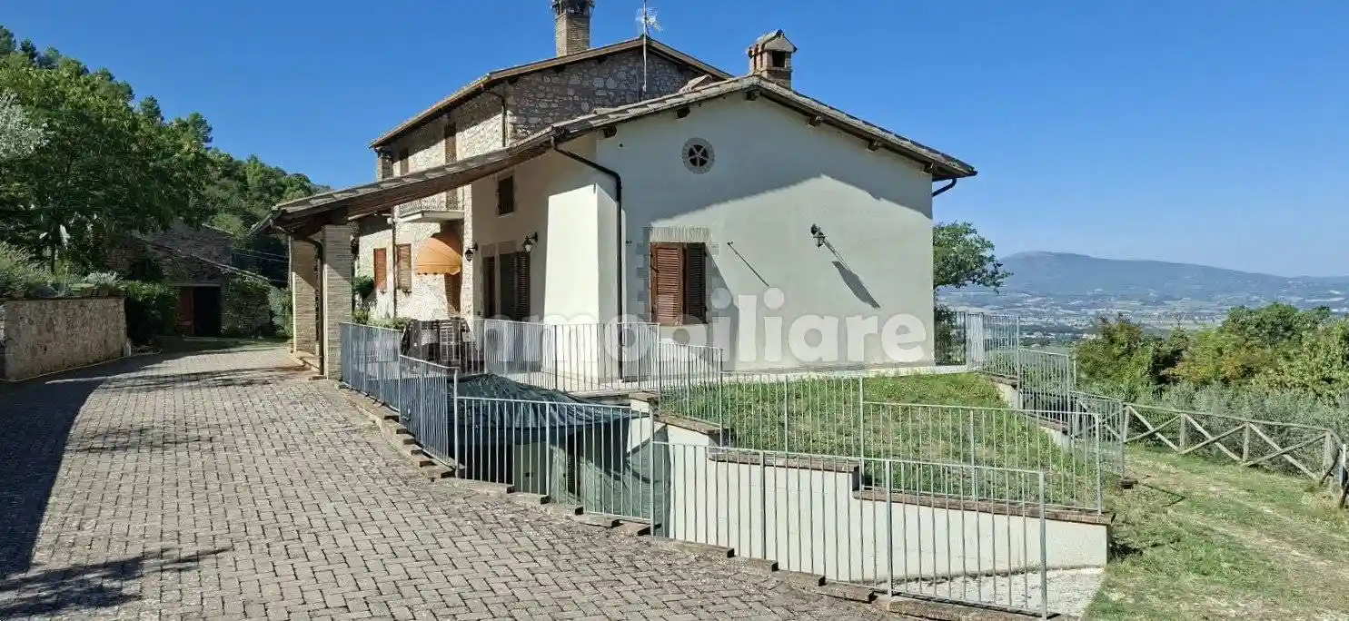 Rustico - Casale in vendita a Spoleto