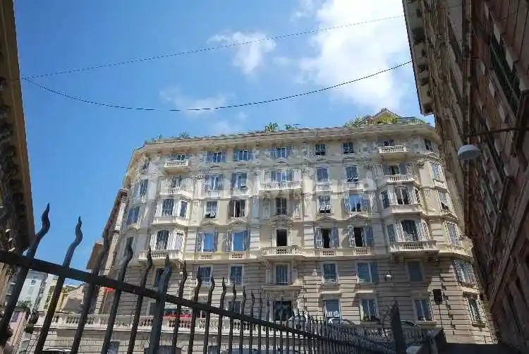 Appartamento in affitto a Genova