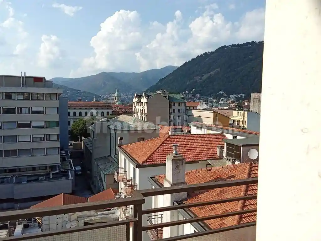 Appartamento in affitto a Como