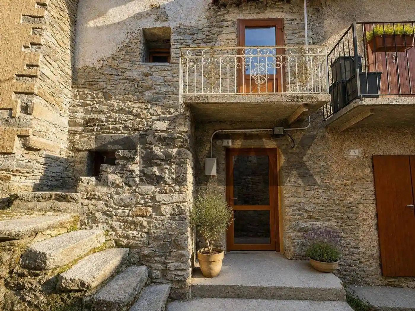Casa indipendente in vendita a Brovello-Carpugnino