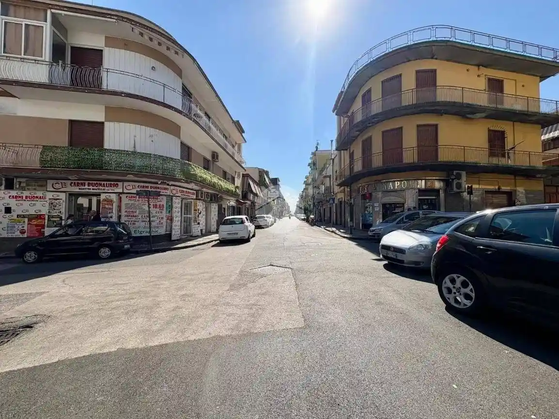 Appartamento in vendita a Napoli