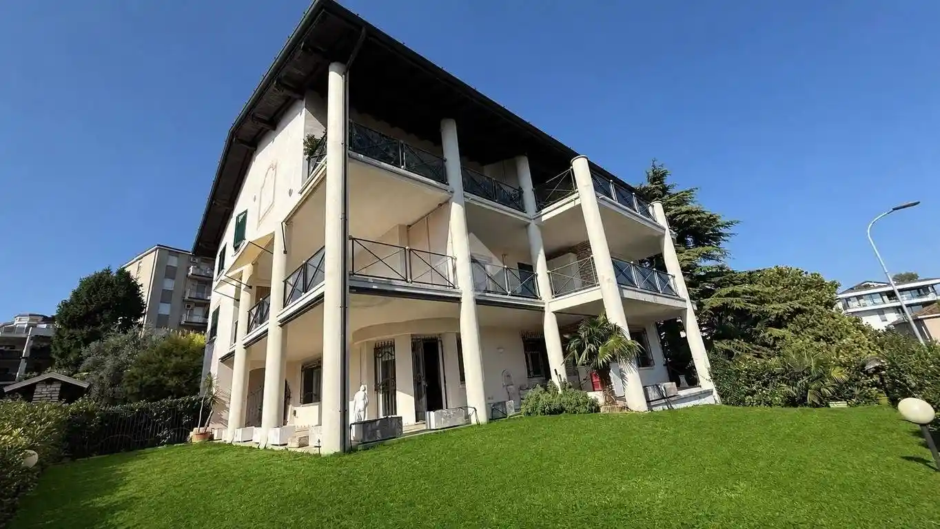 Appartamento in vendita a Desenzano del Garda