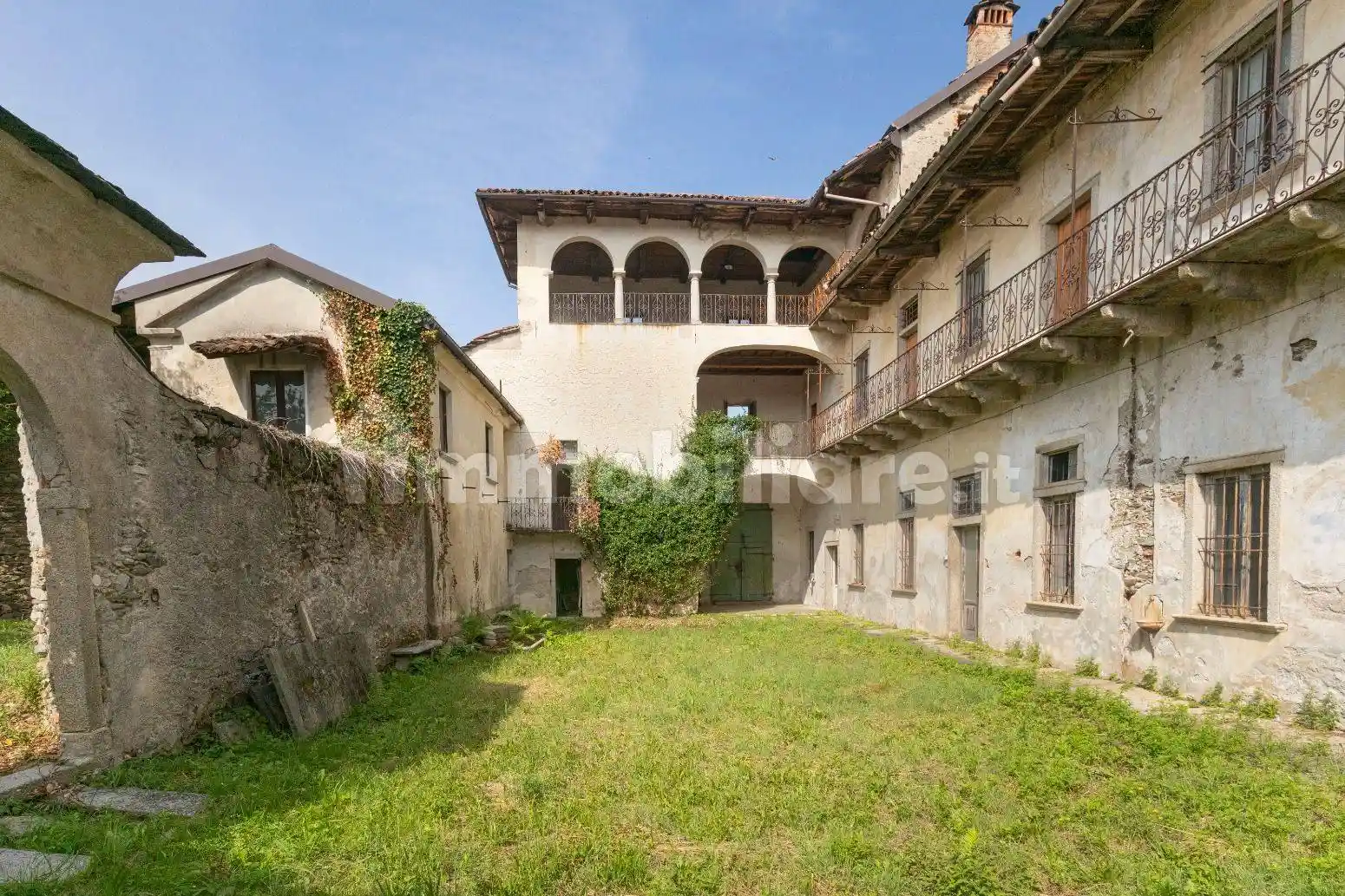 Casa indipendente in vendita a Ameno