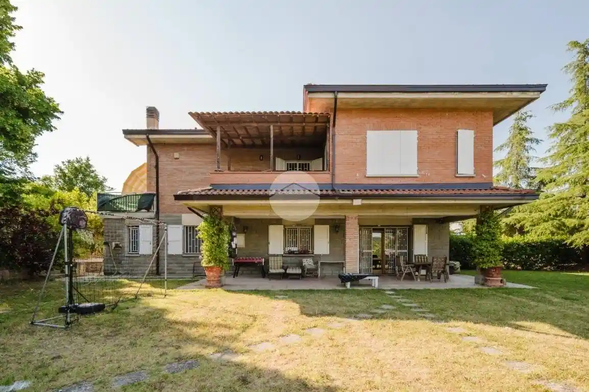 Villa in vendita a Monte San Pietro