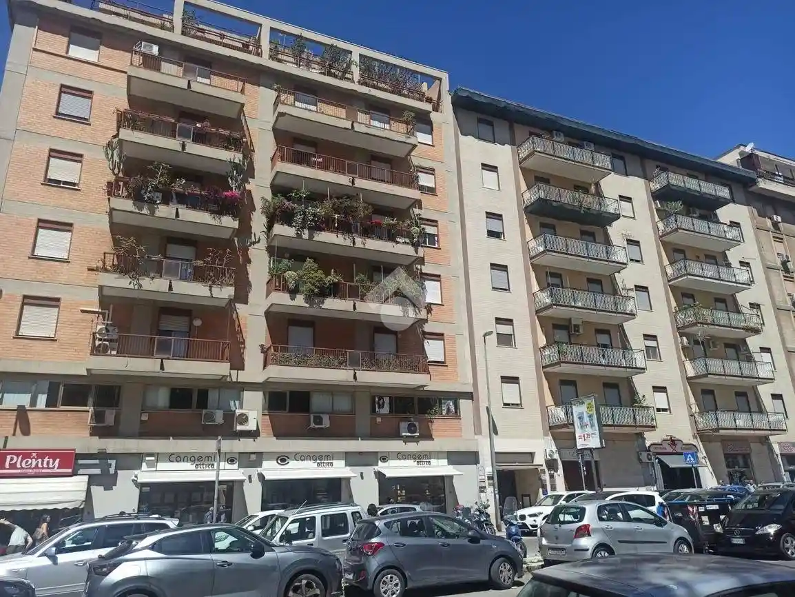 Appartamento in vendita a Palermo