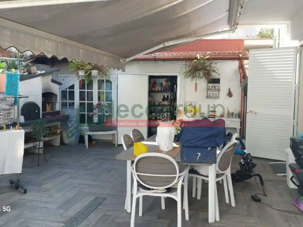 Villa in vendita a Livorno
