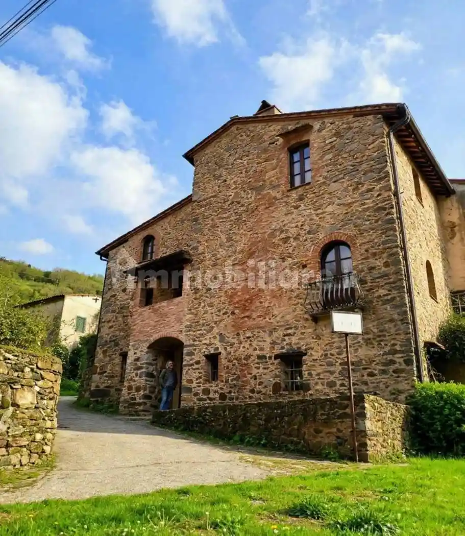 Rustico - Casale in vendita a Calci