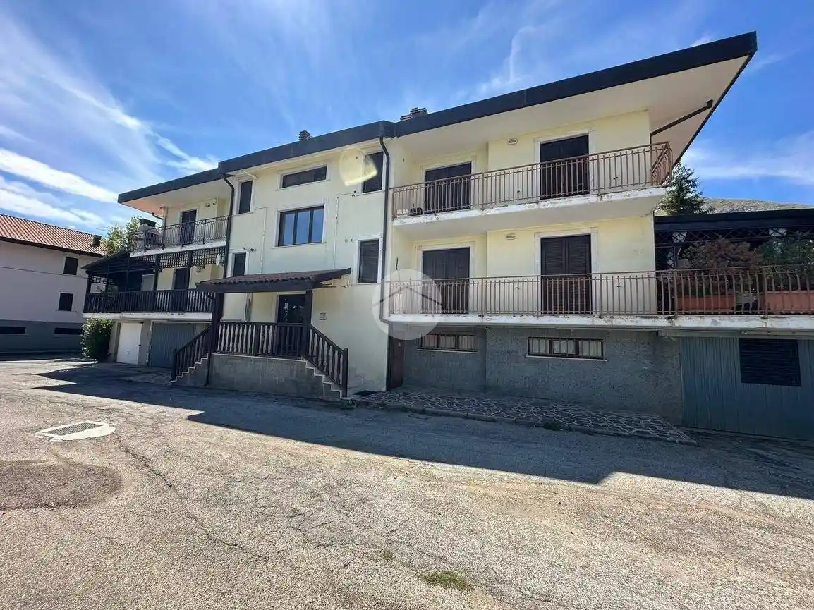 Appartamento in vendita a Rocca di Cambio