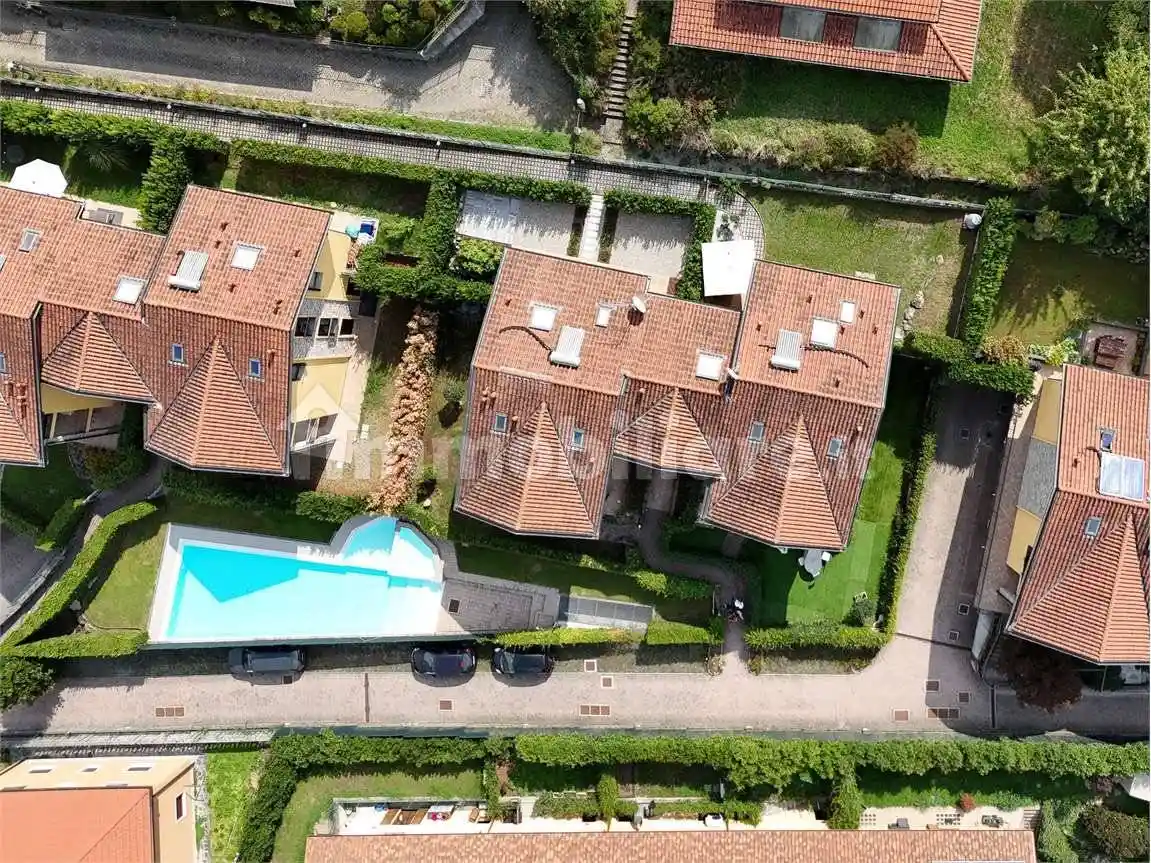 Appartamento in vendita a Varano Borghi