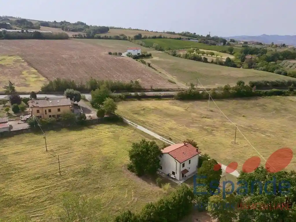 Casa indipendente in vendita a Meldola