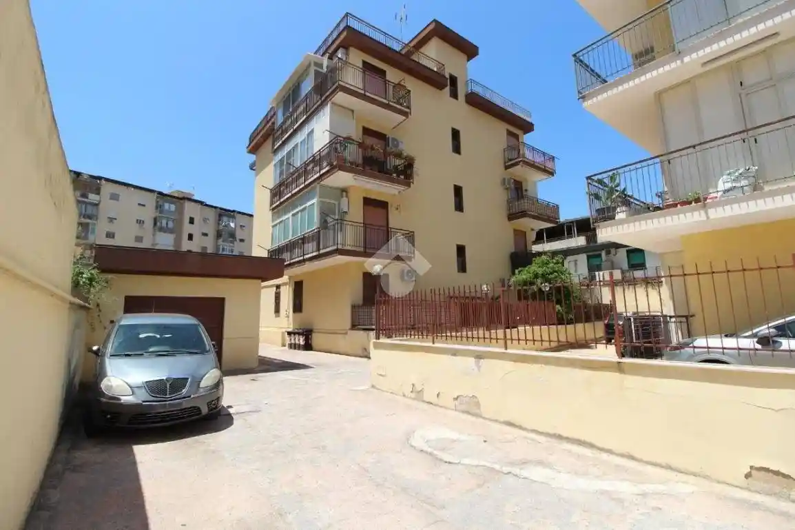 Appartamento in vendita a Palermo