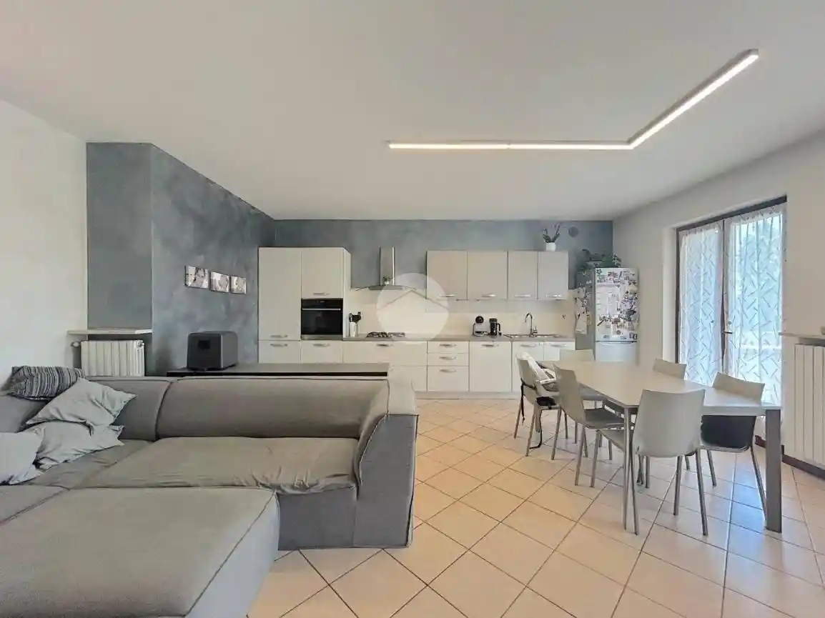 Appartamento in vendita a Castel d'Azzano