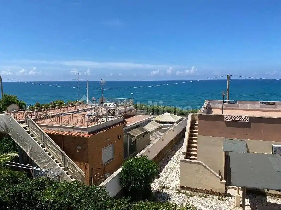Villetta a schiera in vendita a Anzio