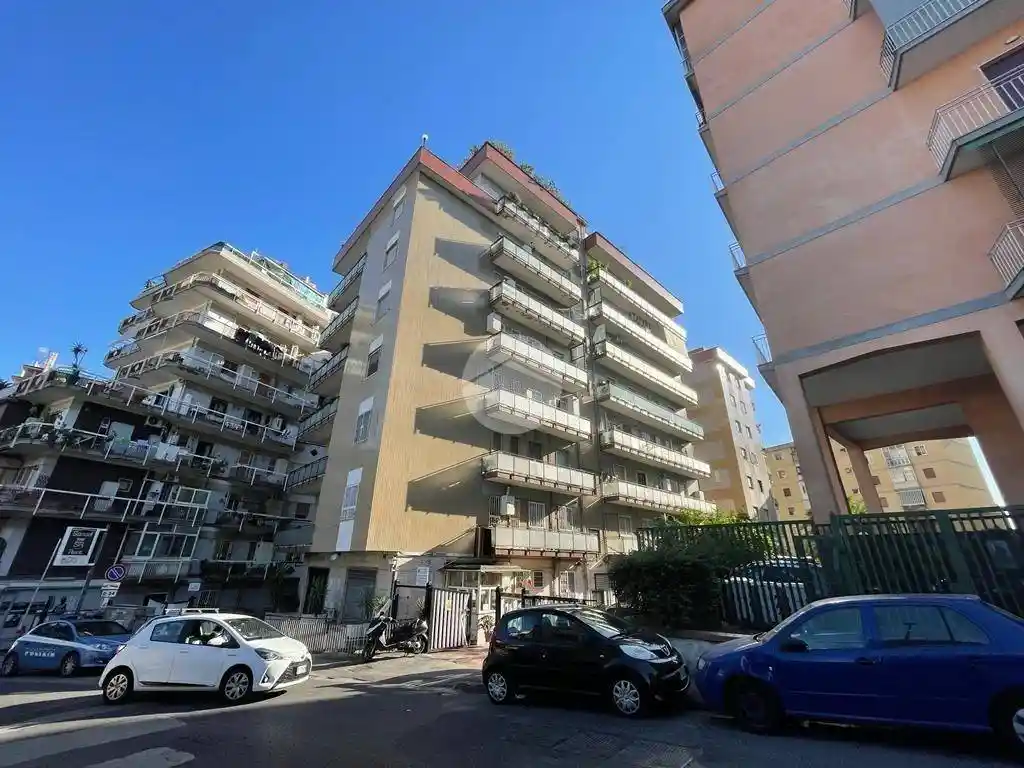 Appartamento in vendita a Napoli