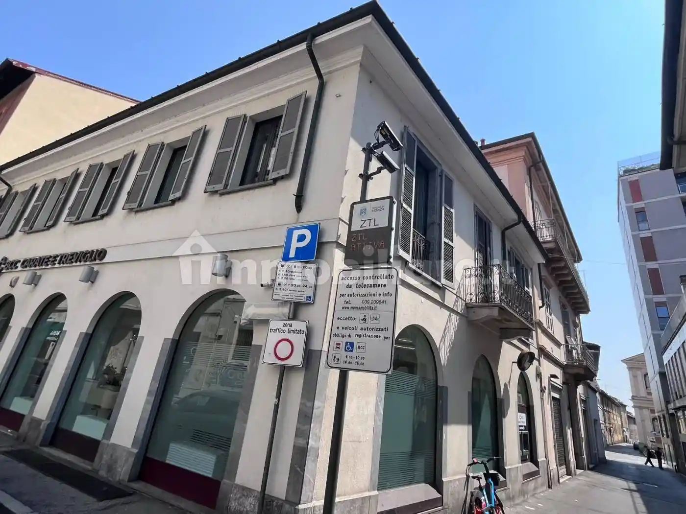 Appartamento in vendita a Monza