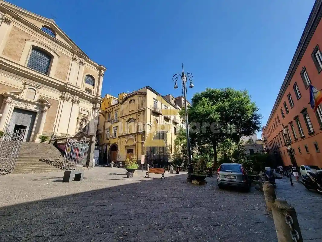 Appartamento in vendita a Napoli