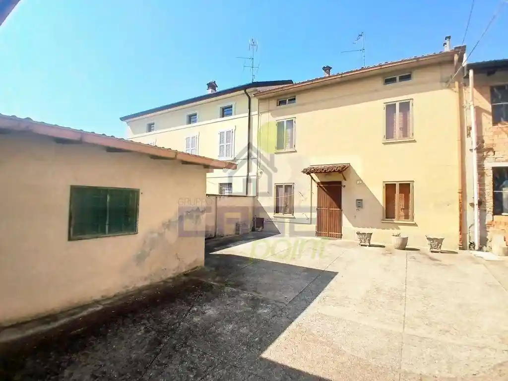 Casa indipendente in vendita a Torre de' Picenardi