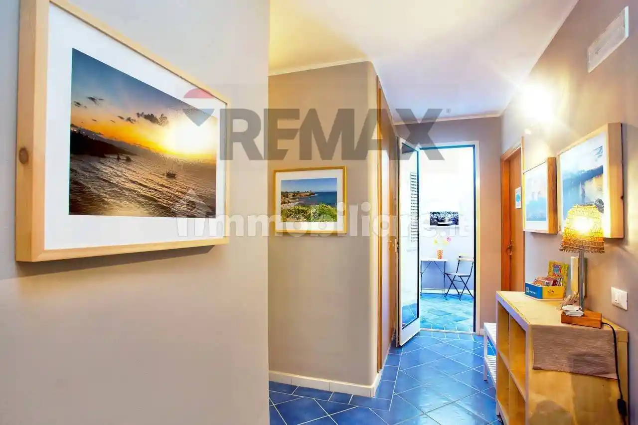 Appartamento in vendita a Terrasini