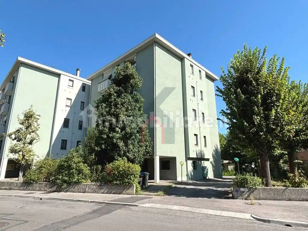 Appartamento in vendita a Forlì