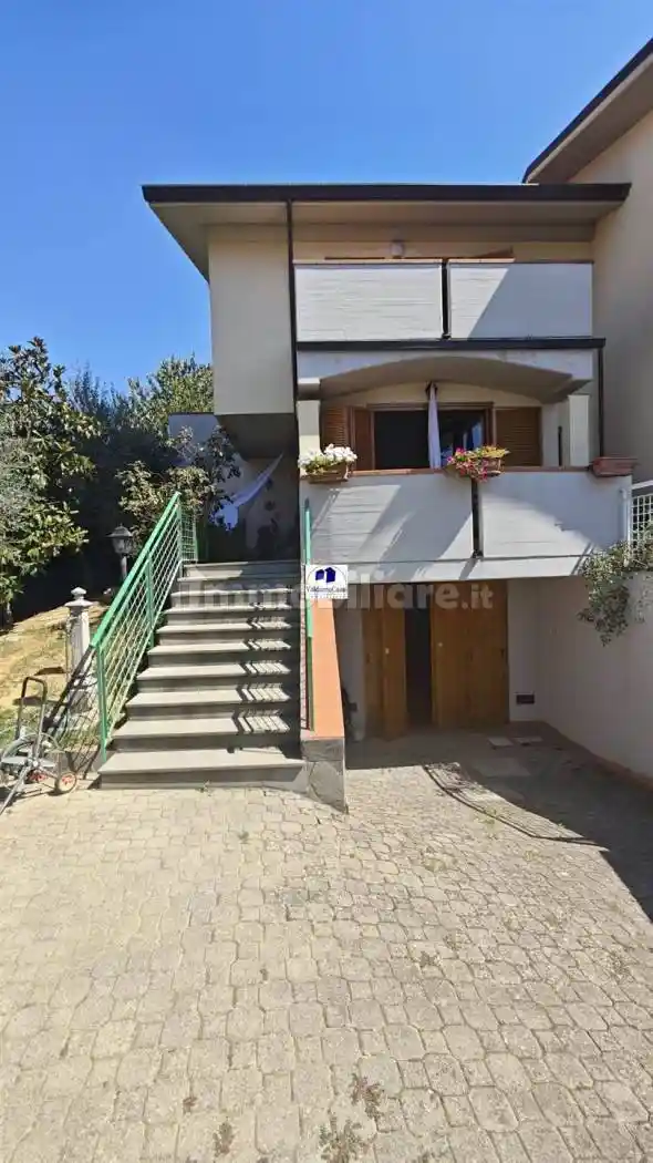 Casa indipendente in vendita a Figline e Incisa Valdarno