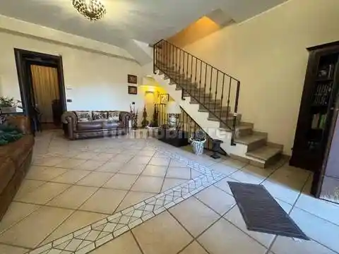 Villa in vendita a Aci Catena