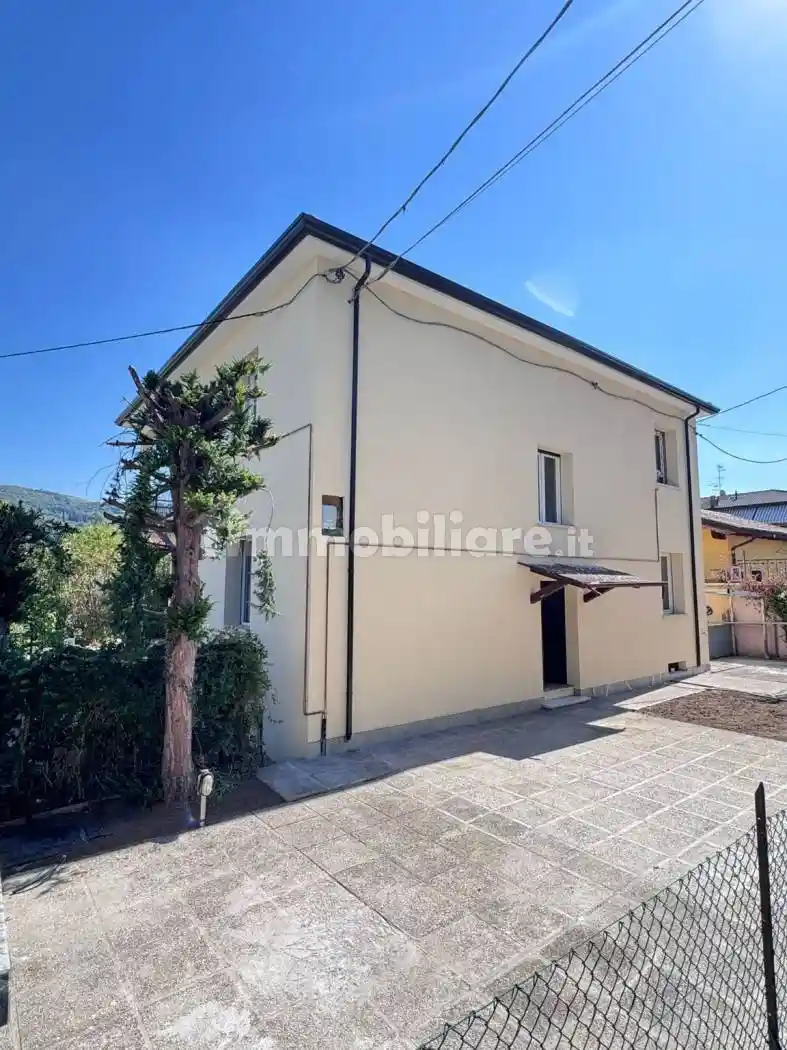 Appartamento in vendita a Negrar di Valpolicella