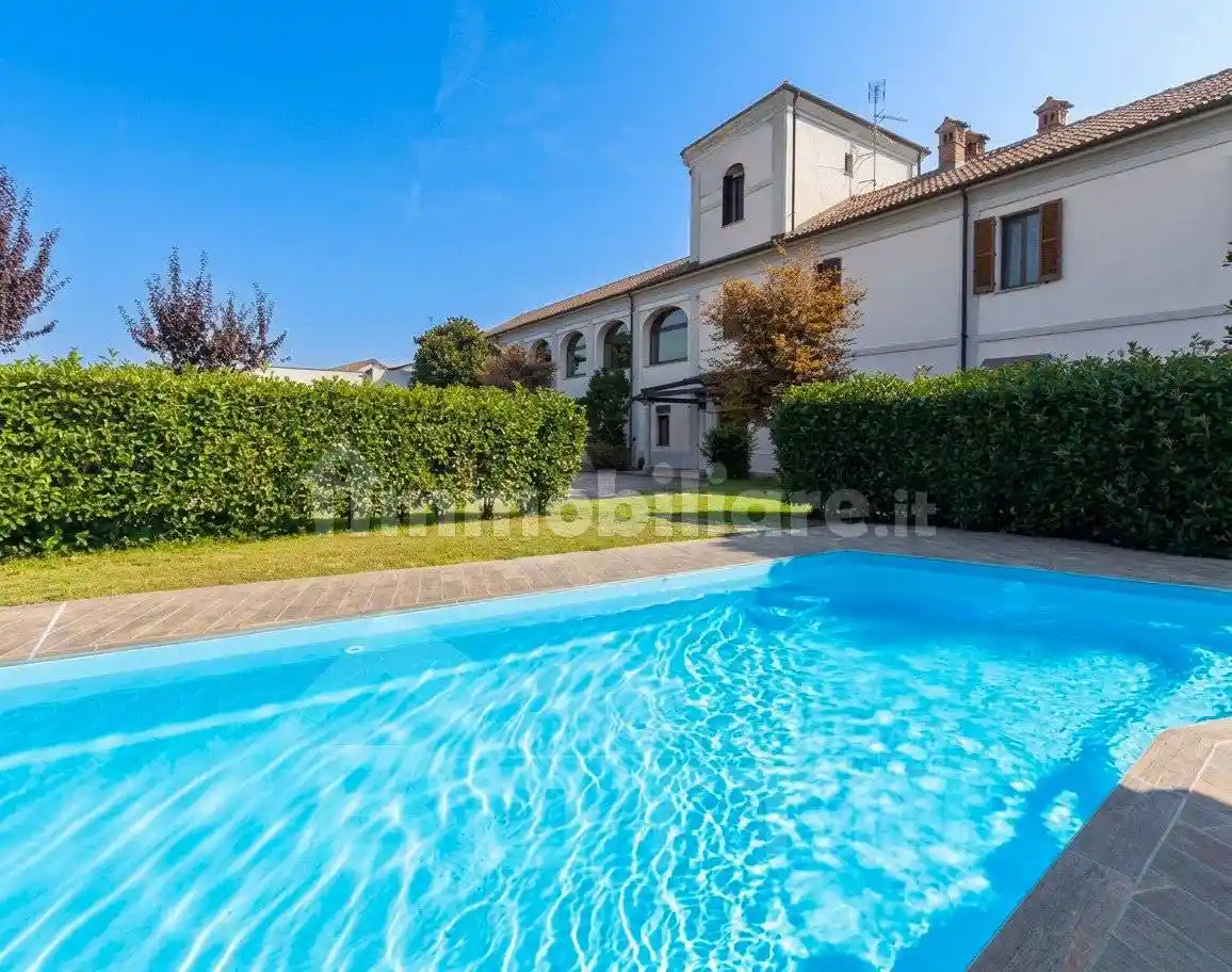 Villa in vendita a Pezzana