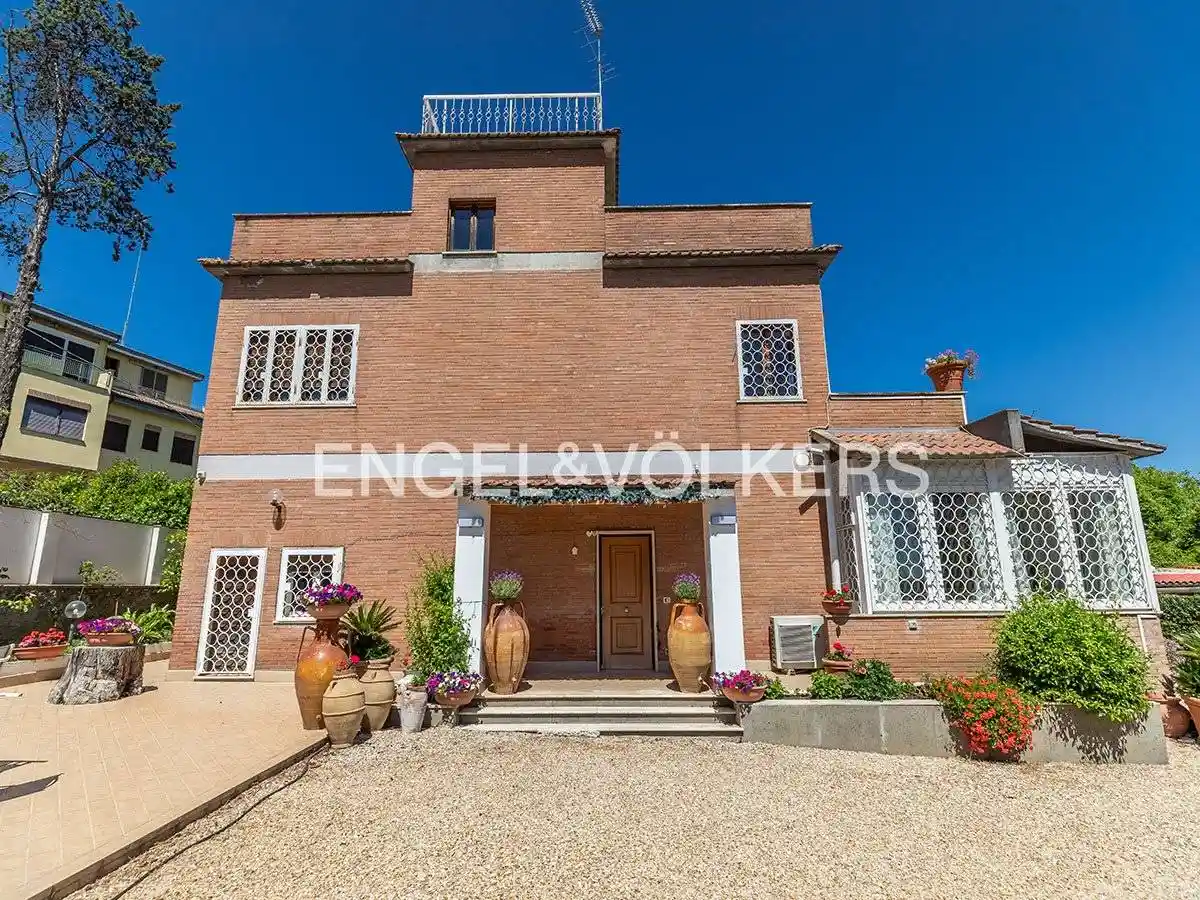 Villa in vendita a Bracciano