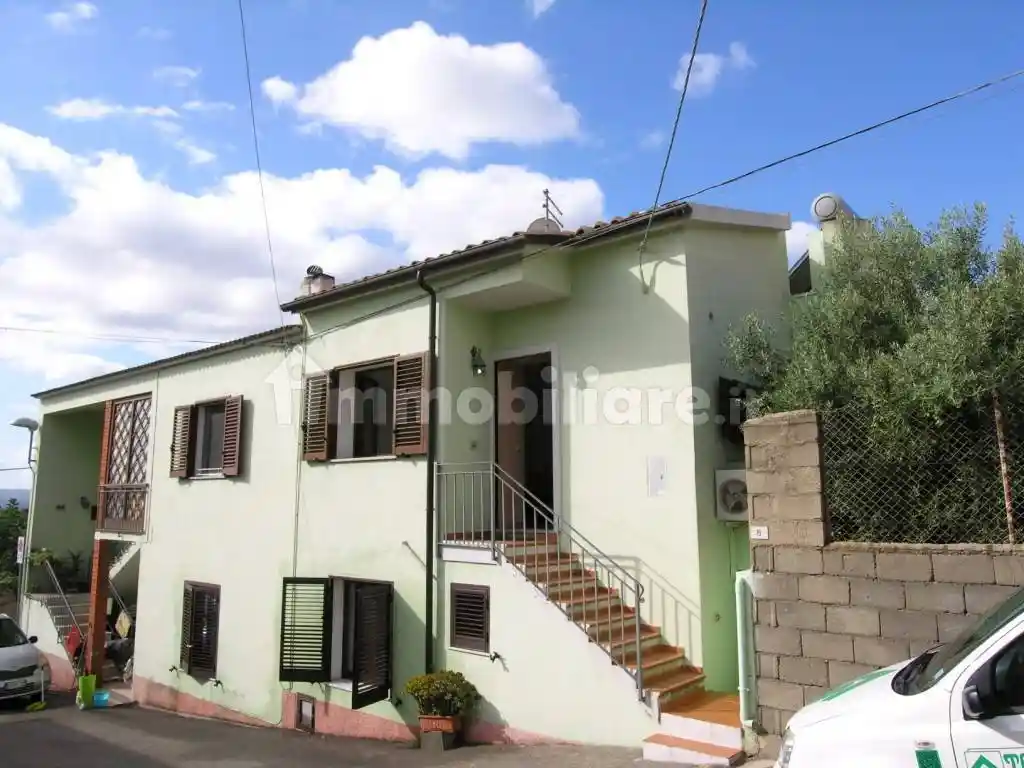 Appartamento in vendita a Arzachena
