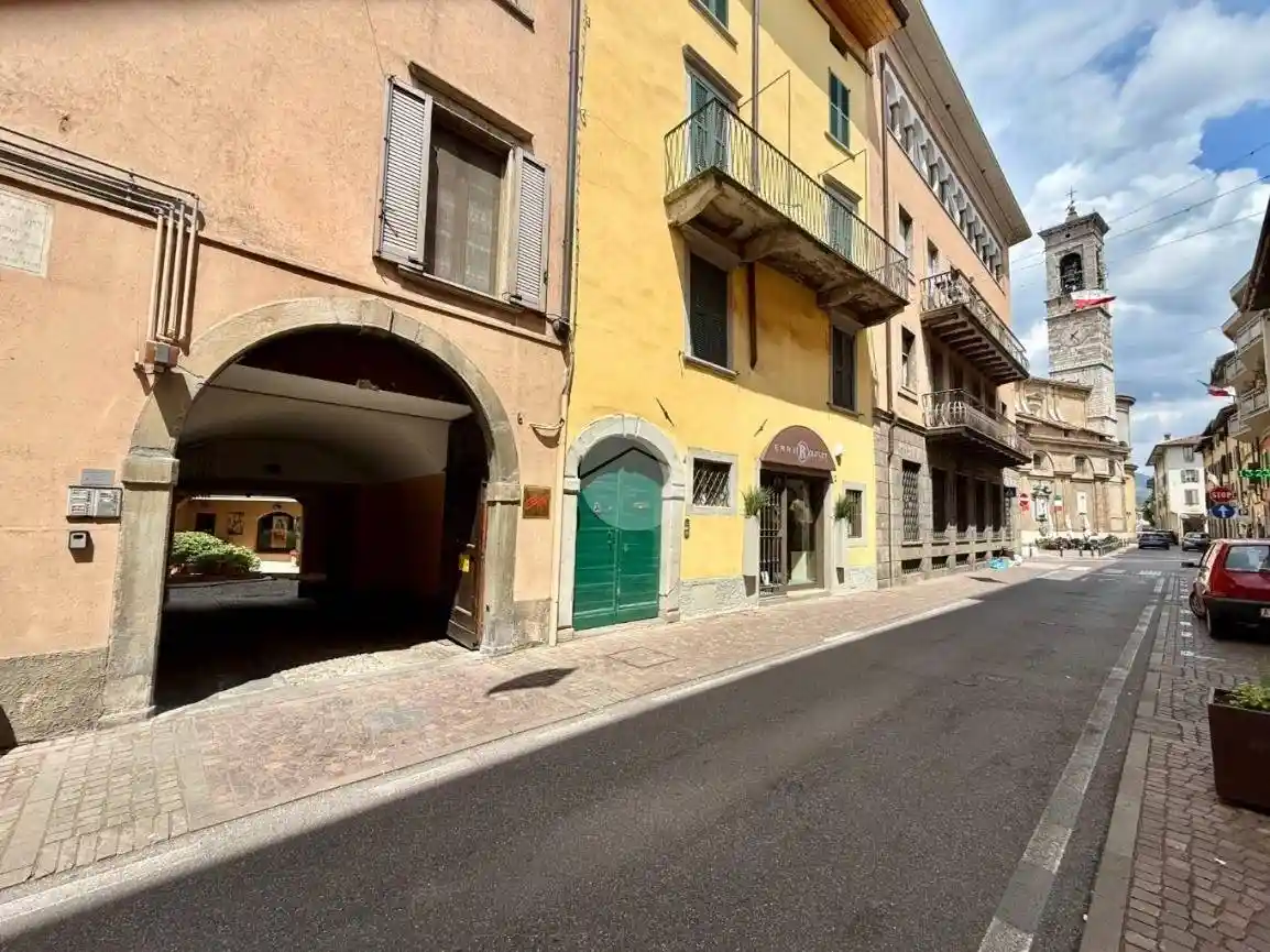 Appartamento in vendita a Alzano Lombardo