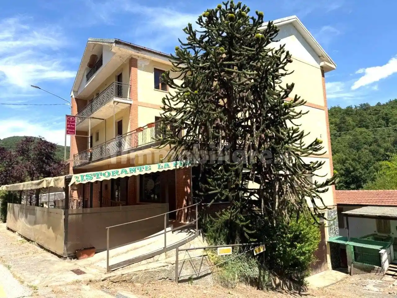 Palazzo - Edificio in vendita a Cartosio