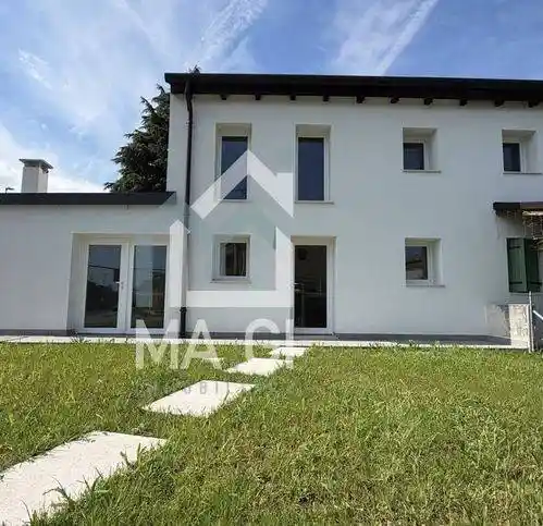 Villetta a schiera in vendita a Ponzano Veneto