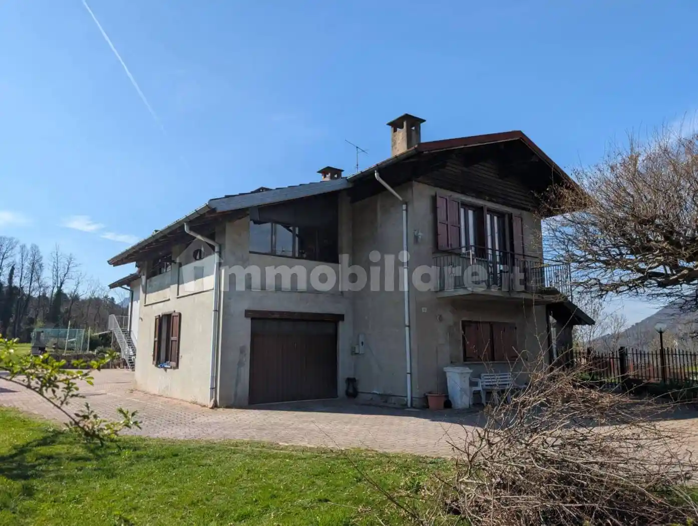 Villa in vendita a Cunardo