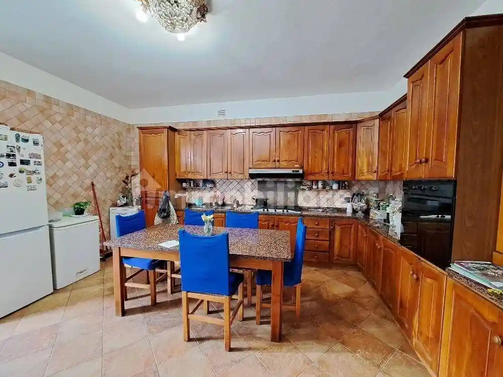 Casa indipendente in vendita a Cascina