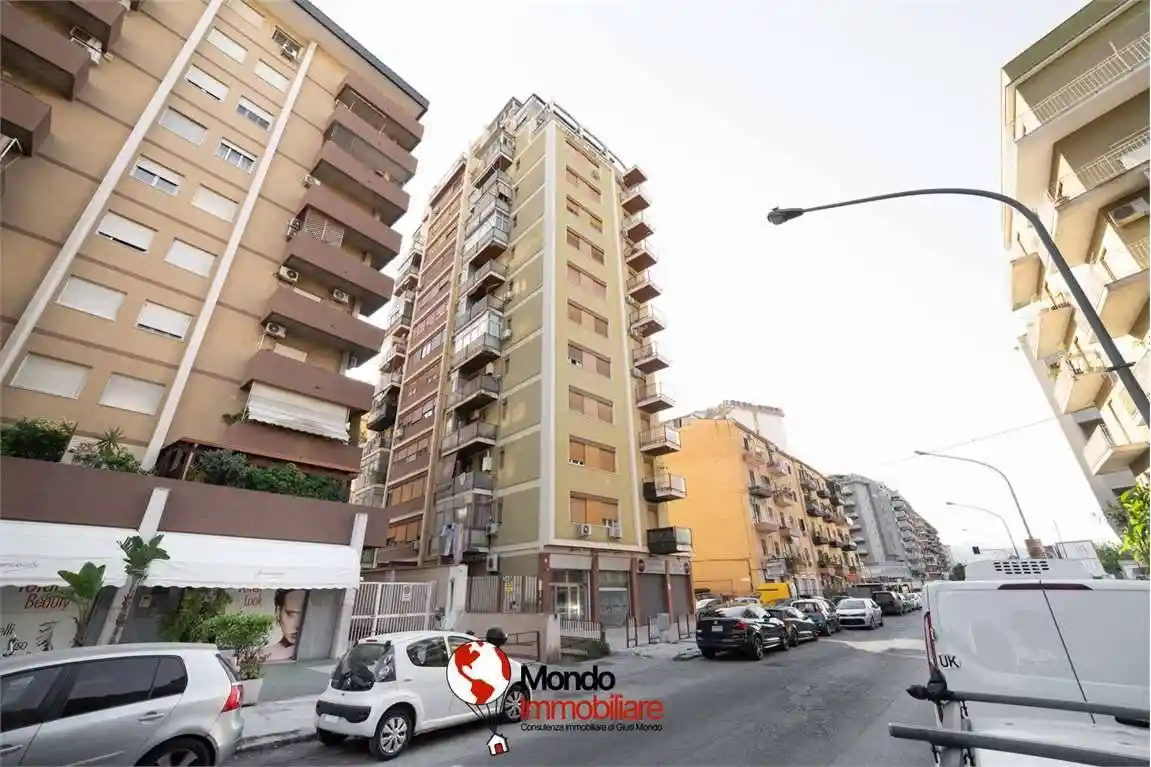 Appartamento in vendita a Palermo