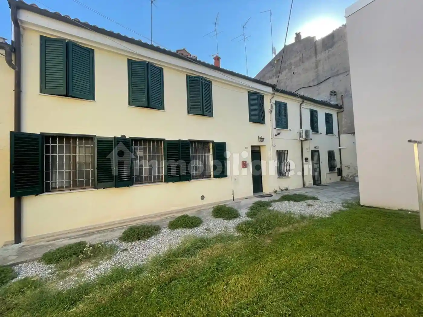 Casa indipendente in vendita a Ferrara