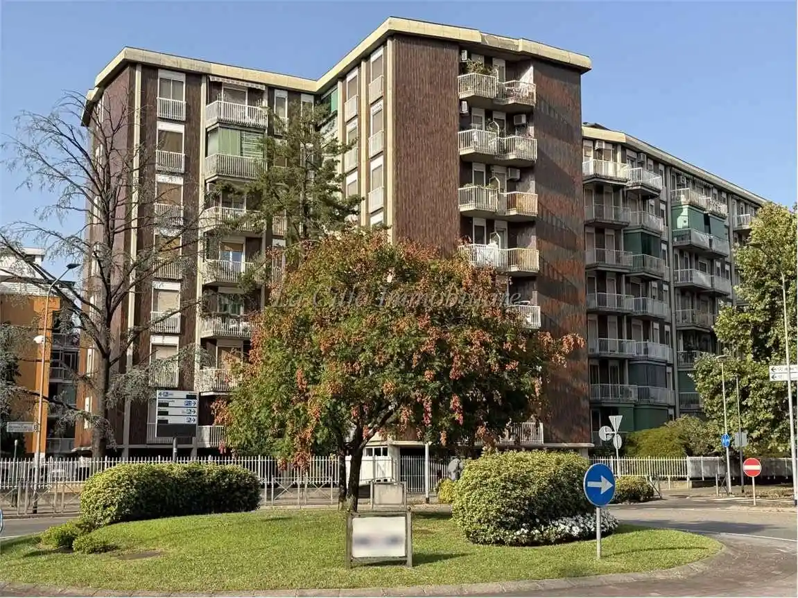 Appartamento in vendita a Novara