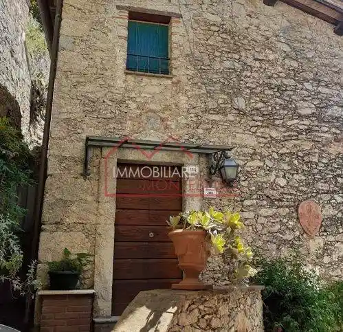 Rustico - Casale in vendita a Camaiore