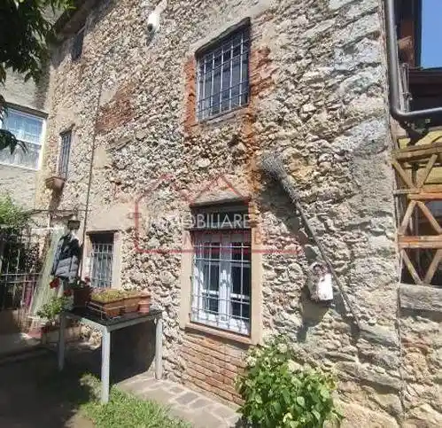 Villetta a schiera in vendita a Camaiore