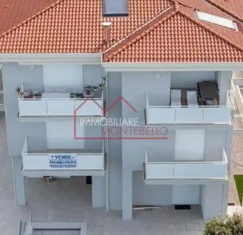 Appartamento in vendita a Camaiore